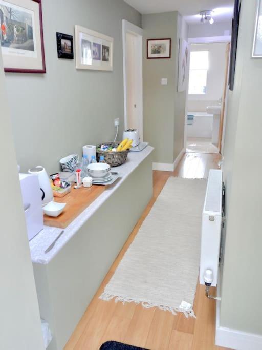 Stunning Annexe 1 Luxury Bedroom, Eating Area & Bathroom Only! Truro Ngoại thất bức ảnh